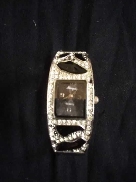 Часовник Mingdu-,нов