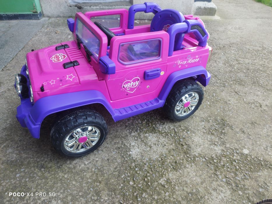 Продавам много запазена електрическа джипка