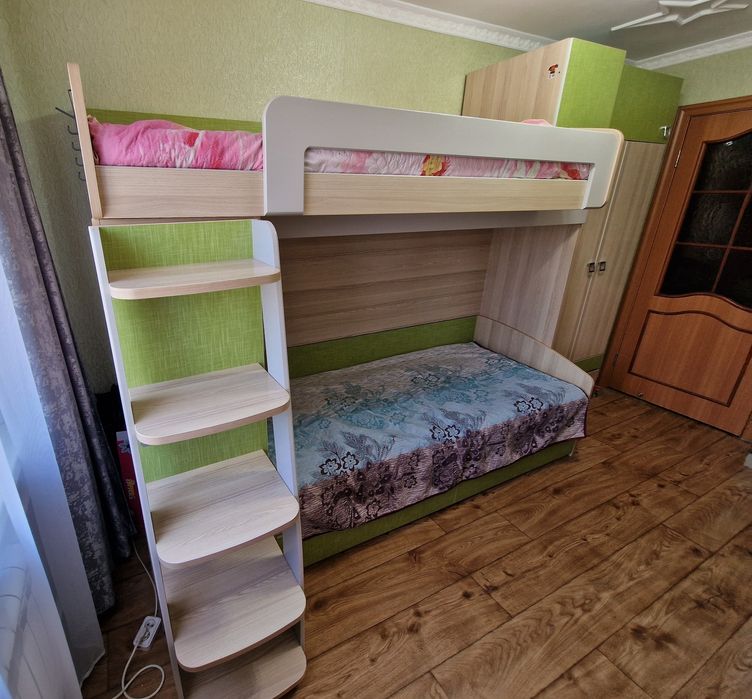 Продам детскую спальню