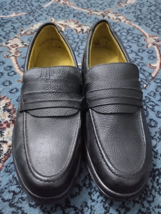 Uzsalamandir мужские обувь 45- размер новый