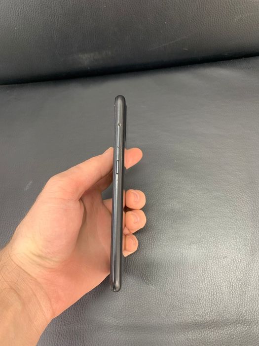 Самсунг а01 в  отличном состоянии