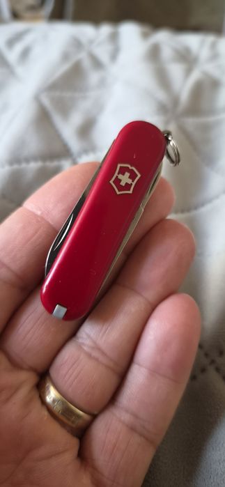 Briceag Victorinox elvetian