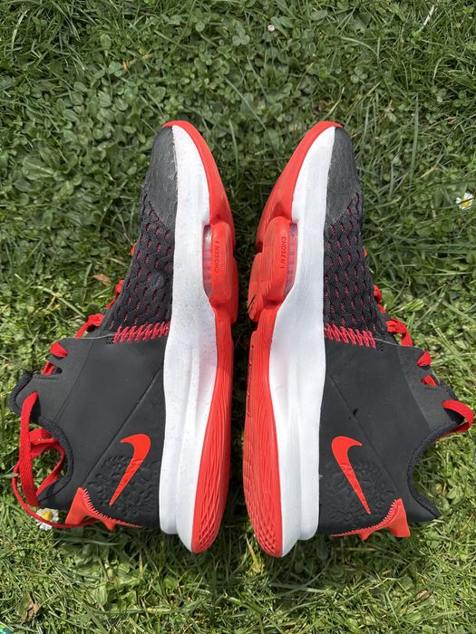 Nike LeBron Witness 5 'Bred баскетболни маратонки 46-ти номер