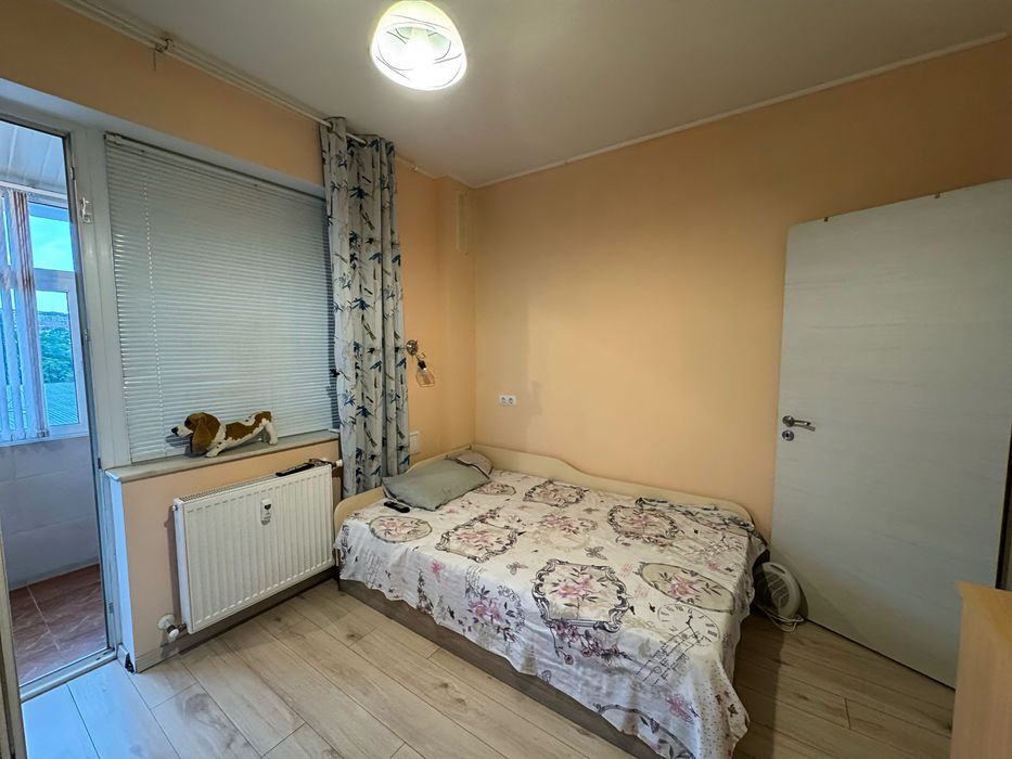 Дава се под наем Тристаен апартамент в Плевен, Идеален център - 65 кв.м за 127000 € - Снимка #2