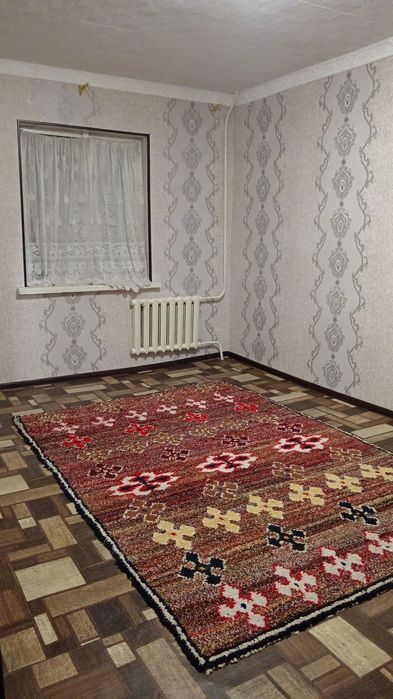 2 Qavatli xovli sotiladi, xamma sharoitlarga ega.