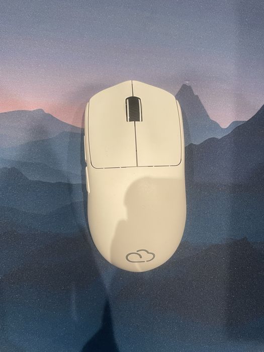 Продам мышку Aula