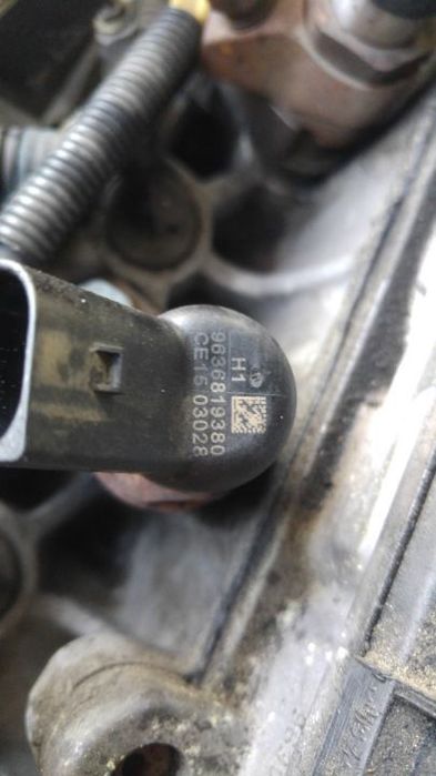 injector rhy 2.0 hdi peugeot 206 dw10td peugeot 306 307 partner citroen c5 xsara berlingo 9636819380