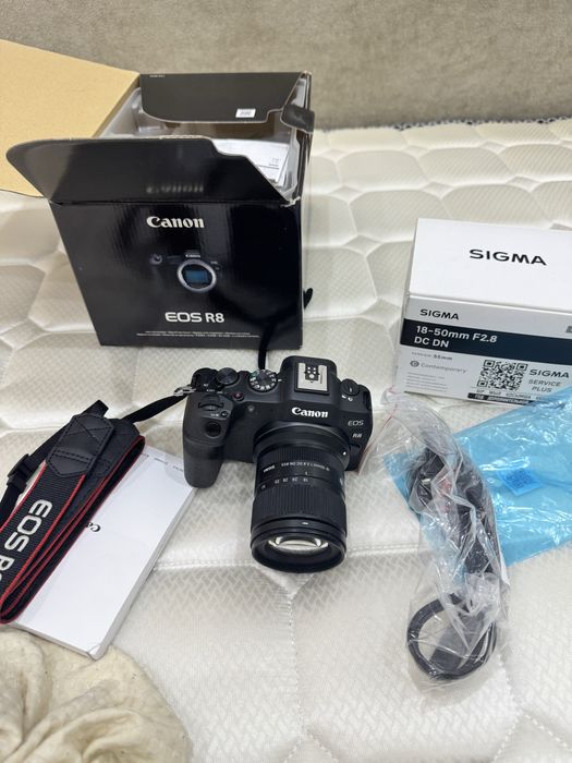 Canon r8 sigma 18-50 2.8rf mount