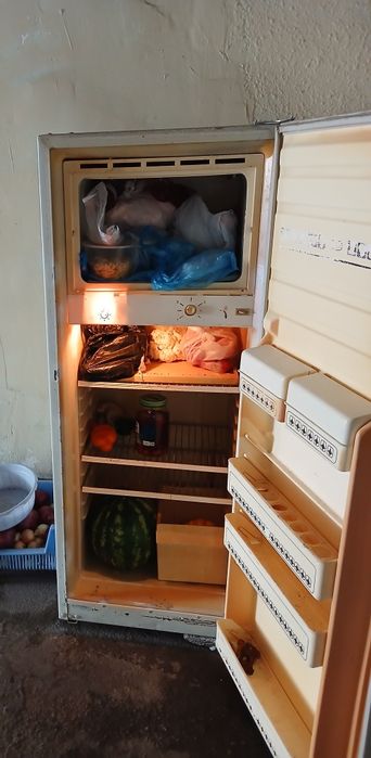 Холодилник Б/у Сино