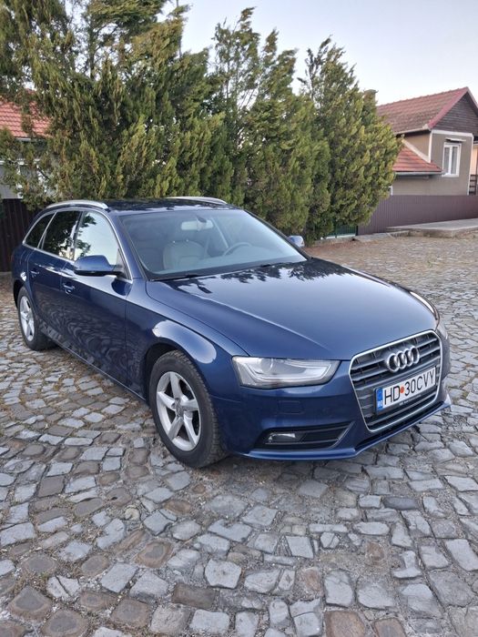 Audi B 8.5 2012 2.0d Absolut impecabil !