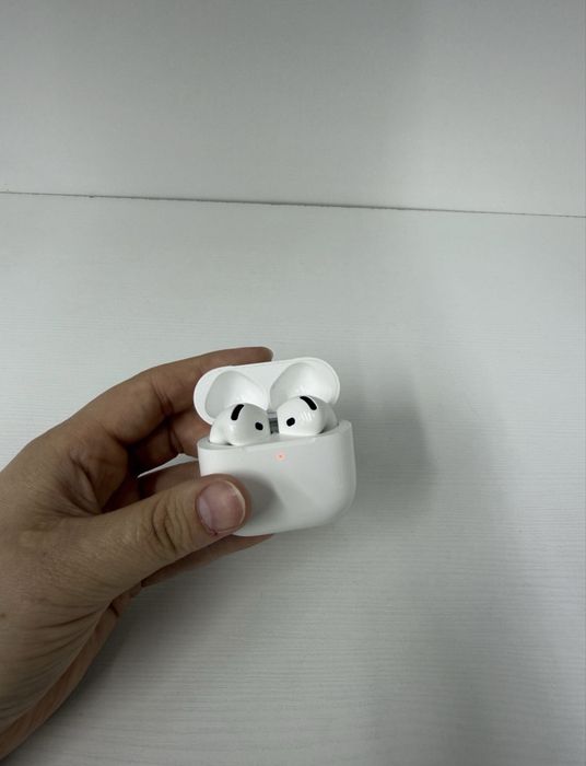 Продам Air pods 4