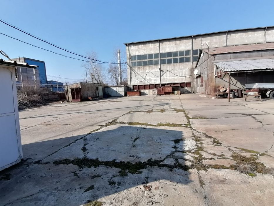 Închiriez teren Târgoviște