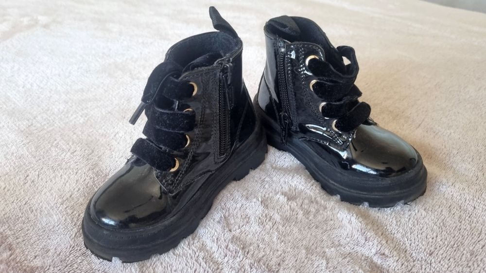 Ghete H&M căptușite pentru fetite