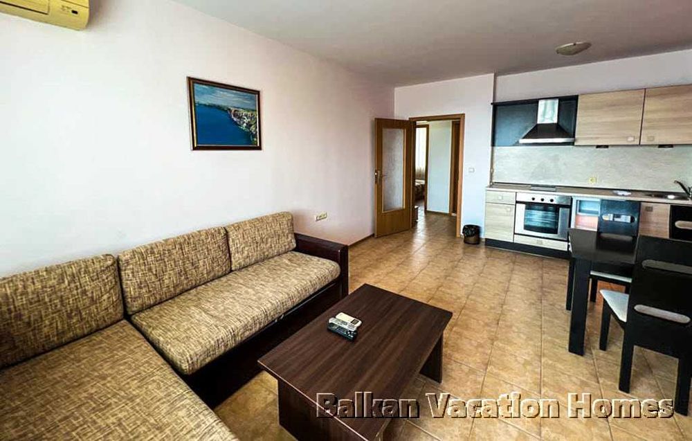 Продава се Тристаен апартамент в Каварна - 103 кв.м за 797 €/кв.м - Снимка #3