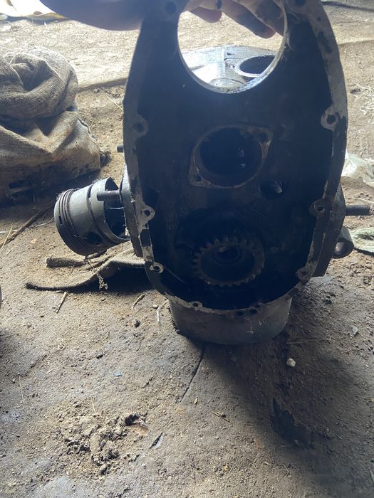 Продам запчасти мото урал