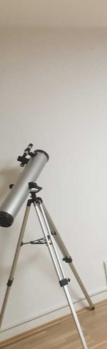 Vand Telescop pentru cei pasionati