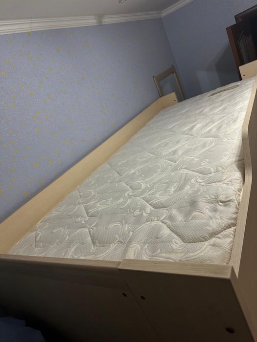 Кровать двухярусная