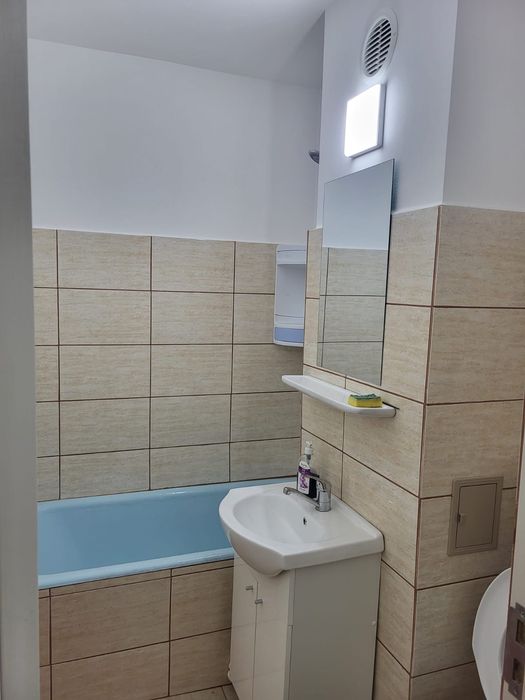 Garsoniera pentru inchiriat