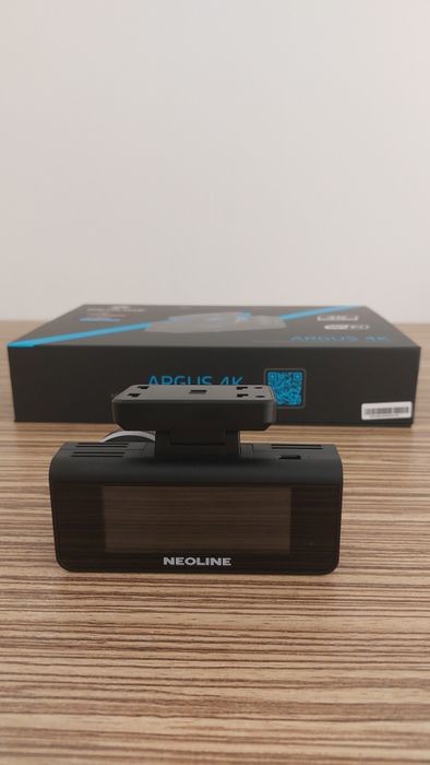 Продаётся Видеорегистратор Neoline Argus 4K Dual.