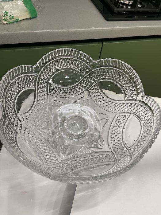 Хрустальные вазы, фруктовница