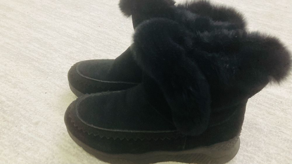 Туфли, белые туфли и меховые