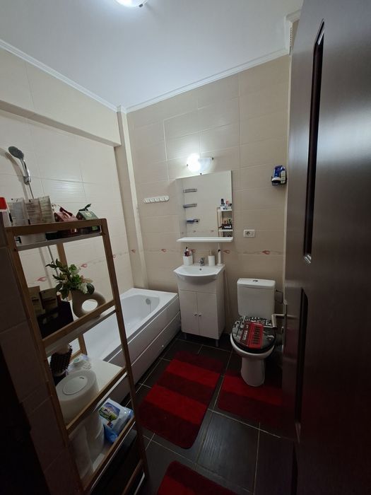 Vând apartament cu o camera