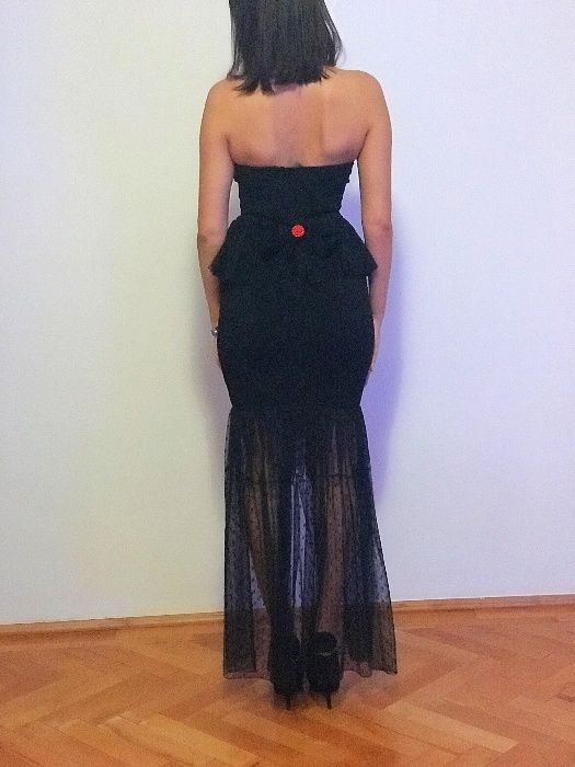 Vand rochie ocazie deosebita