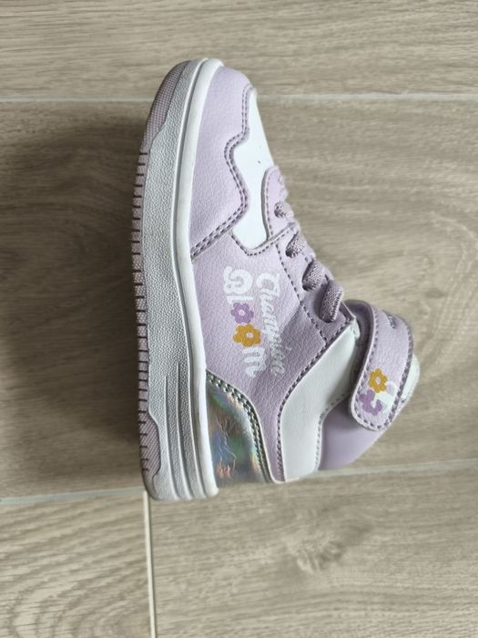 Високи сникърси Champion