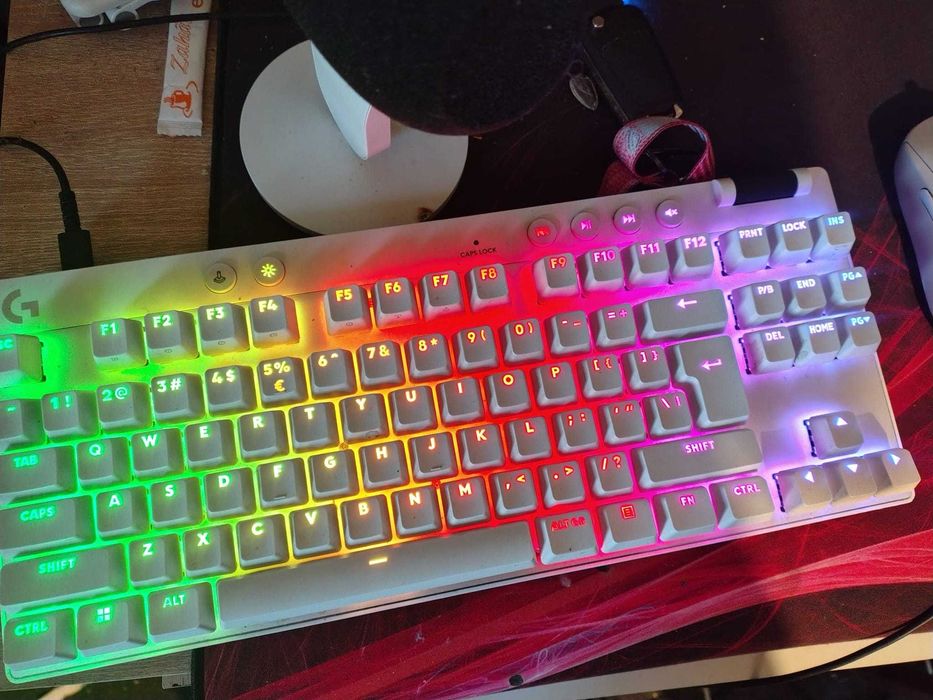 PRO X TKL RAPID alba  cu hall effect swichuri magnetice
