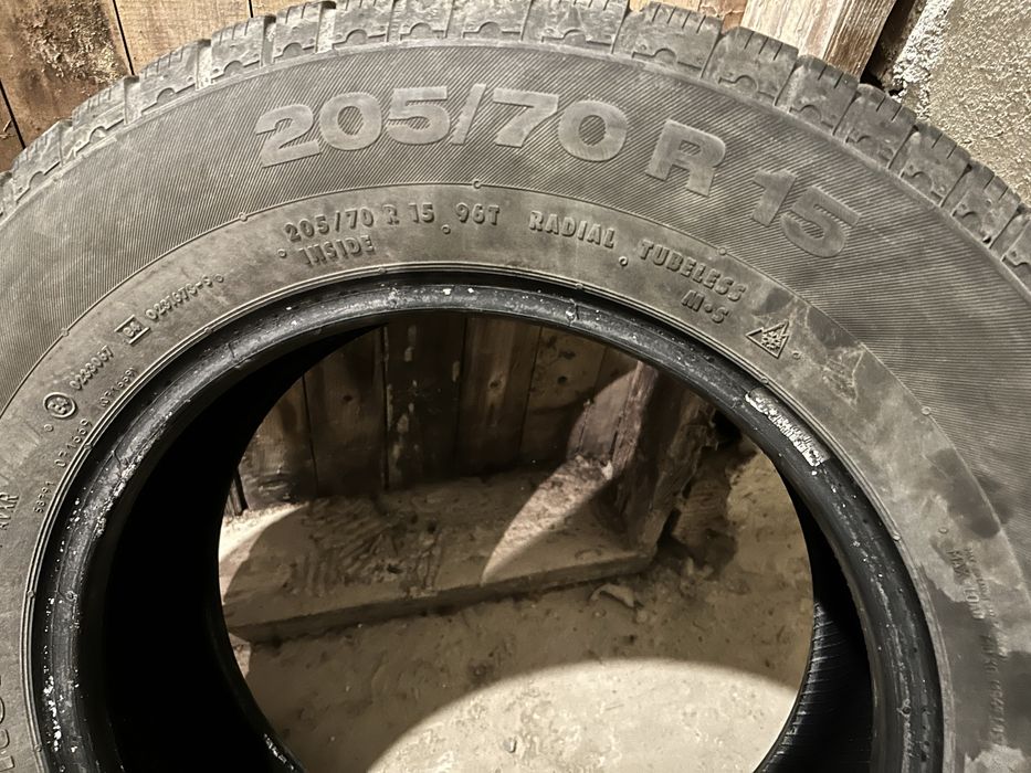 4бр зимни гуми continental 205/70/15