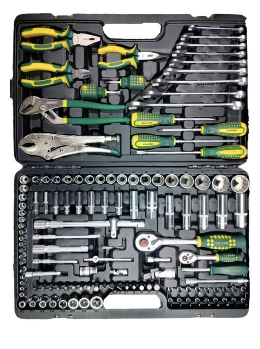 Продам Набор автомобильный 131 в 1 PRO FORCE