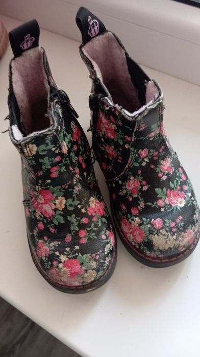 Отдам обувь бесплатно