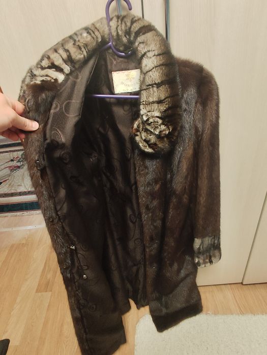 Продам норковую шубу