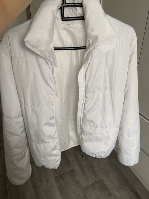 Продам весеннюю куртку, 42-44 размер