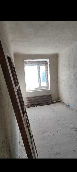 продам двухкомнатную квартиру