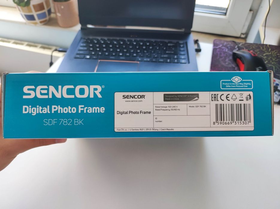 DIGITAL PHOTO FRAME SENCOR - дигитална рамка Сенкор (SDF 782 BK)