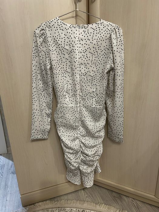 Продам 2 женских платья