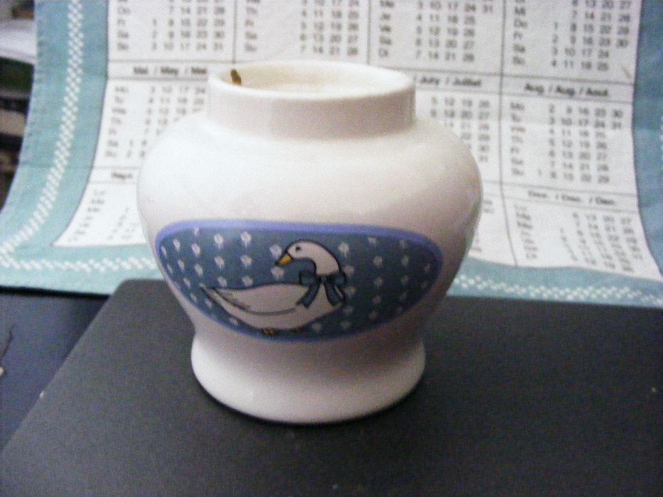 Свещник, Статуетка покривка и други