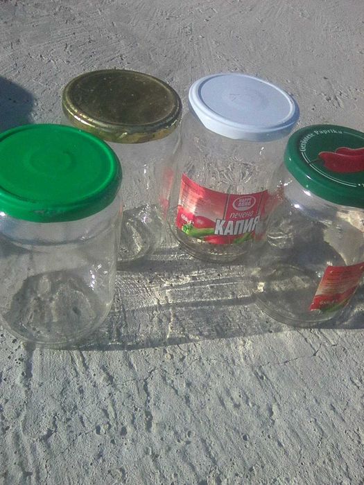 Предавам буркани- омния, с винтголеми и малки   за сладко