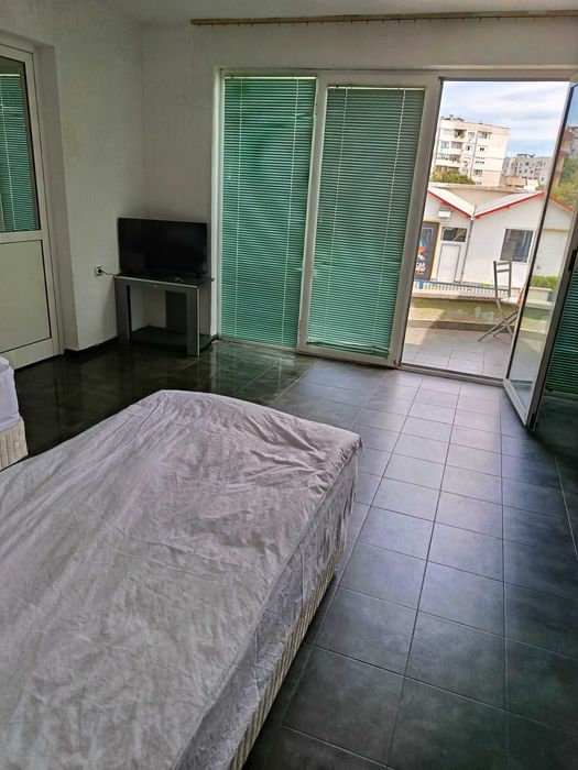 Стаи и легла за групи работници, София