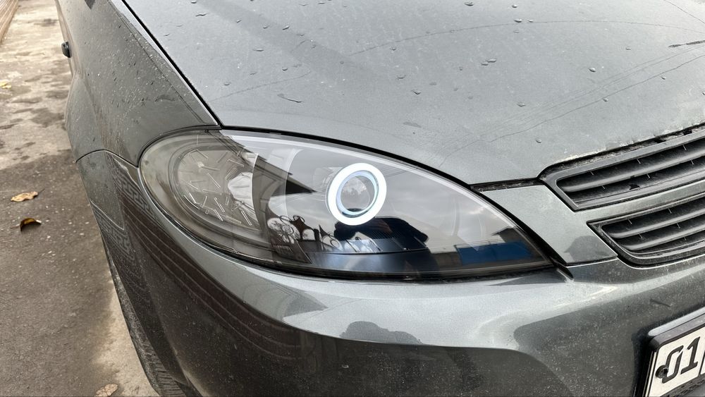 Biled modul oʻrnatish va avtomobil faralarini yoritishini kuchaytirish