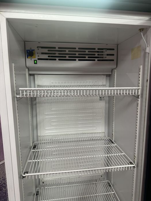 Холодильник для магазина