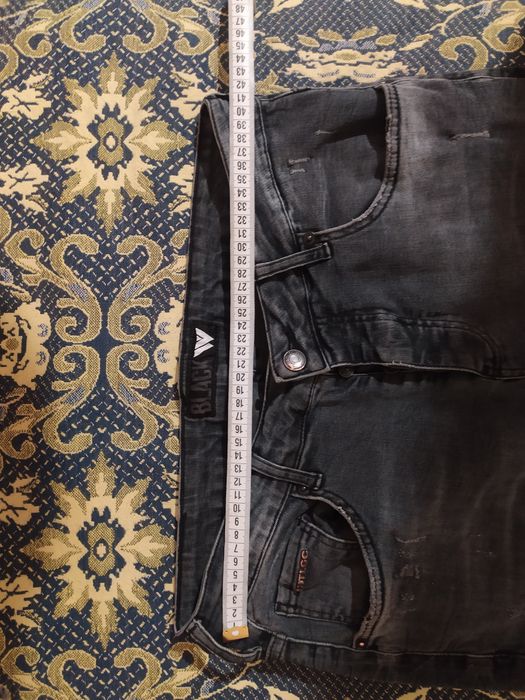 Мъжки  ефектни дънки