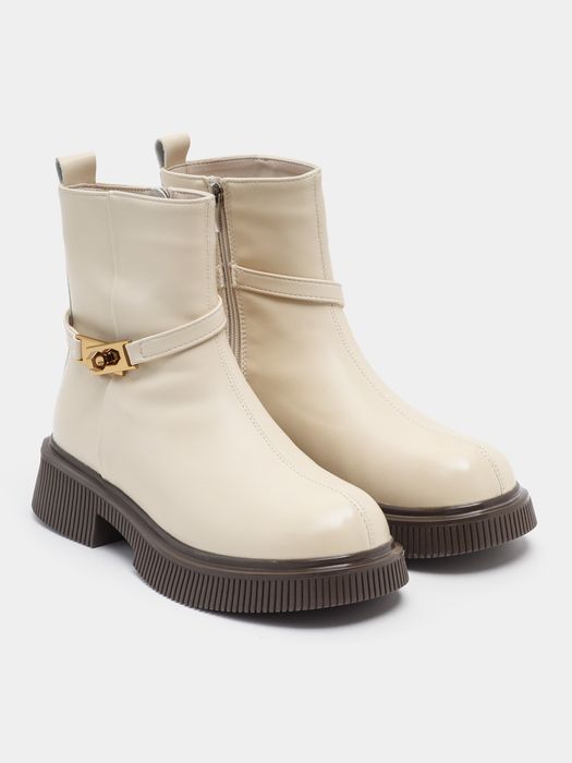 Новая женская обувь