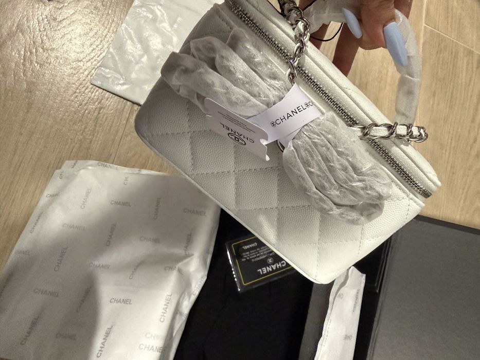 Chanel make up bag vip gift