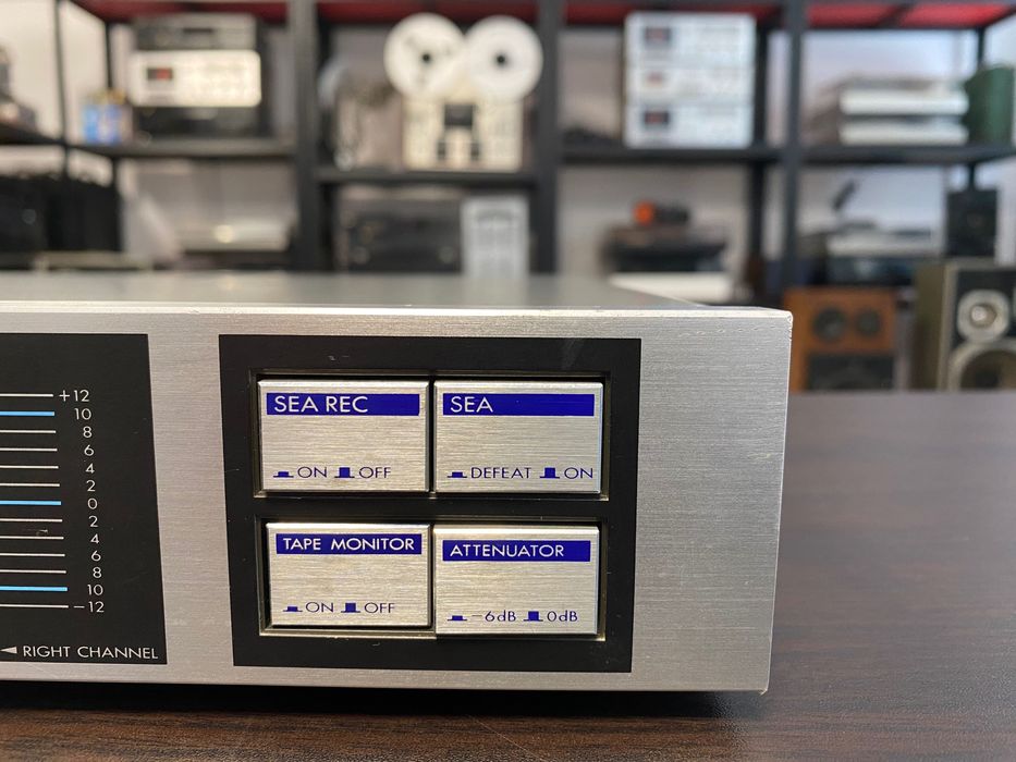 Графичен еквалайзер JVC