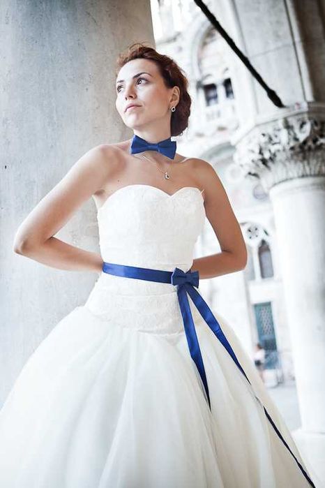 Rochia de mireasa pe care o sa o iubesti (Model Vera Wang)