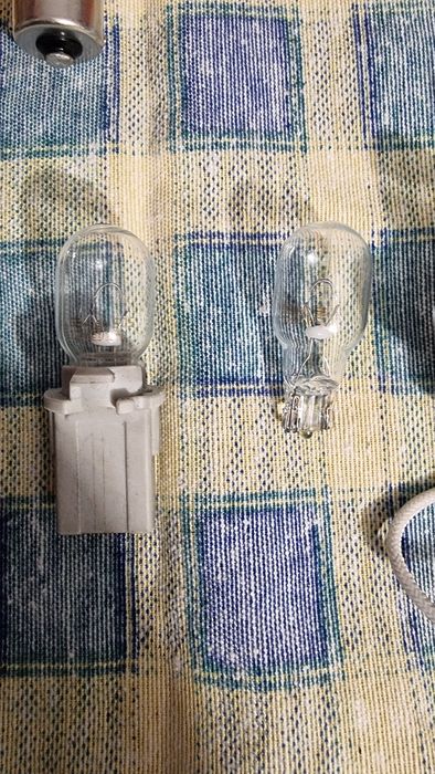 Крушки за автомобили