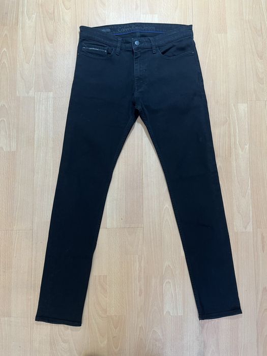 Calvin Klein Skinny Stay Black размер W33
