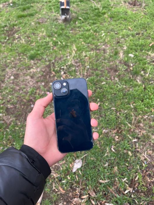 Айфон 13 сатылады